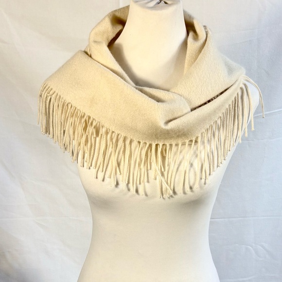 Nordstrom 100% Cashmere All-Around Fringe Scarf Wrap Cream Ivory💛 - Picture 5 of 9